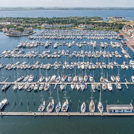 Stunning Ship In With Harbor View * Ouddorp